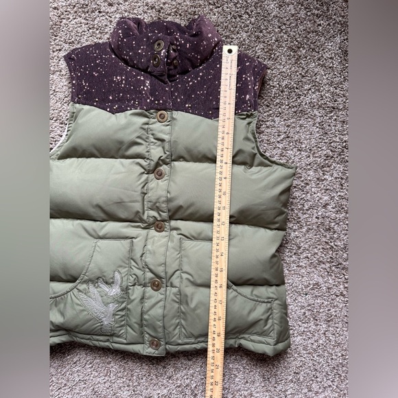 Old Navy Olive Green Frost Free Puffer Vest - Picture 9 of 9